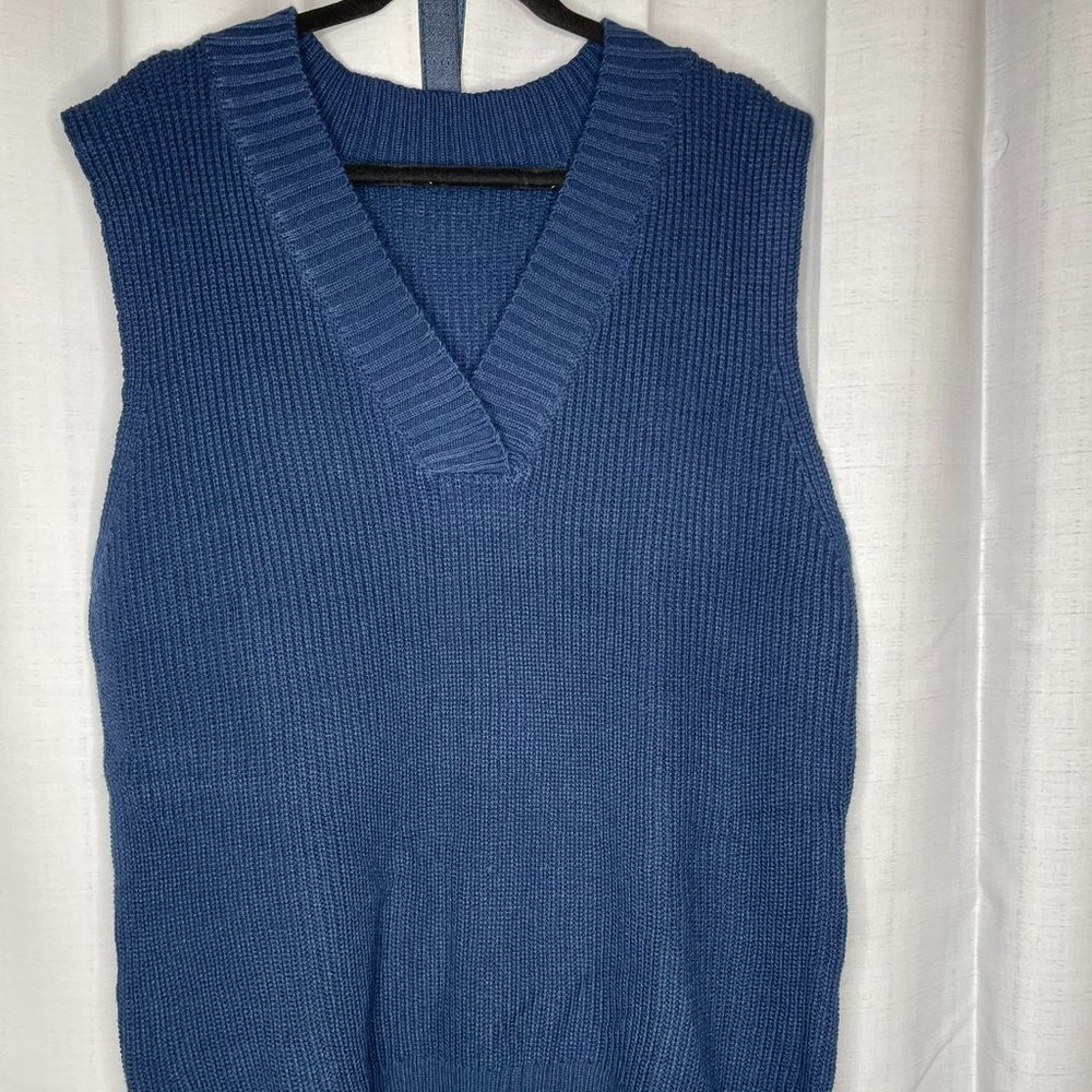 Oversized V-neck sweater